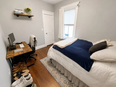Całe miejsce w rezydencji 22, Santuit St., Unit 2, Dorchester, Boston, MA, 02124, obraz 14 22
