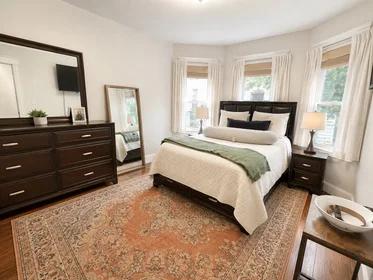 Całe miejsce w rezydencji 22, Santuit St., Unit 2, Dorchester, Boston, MA, 02124, obraz 3 22