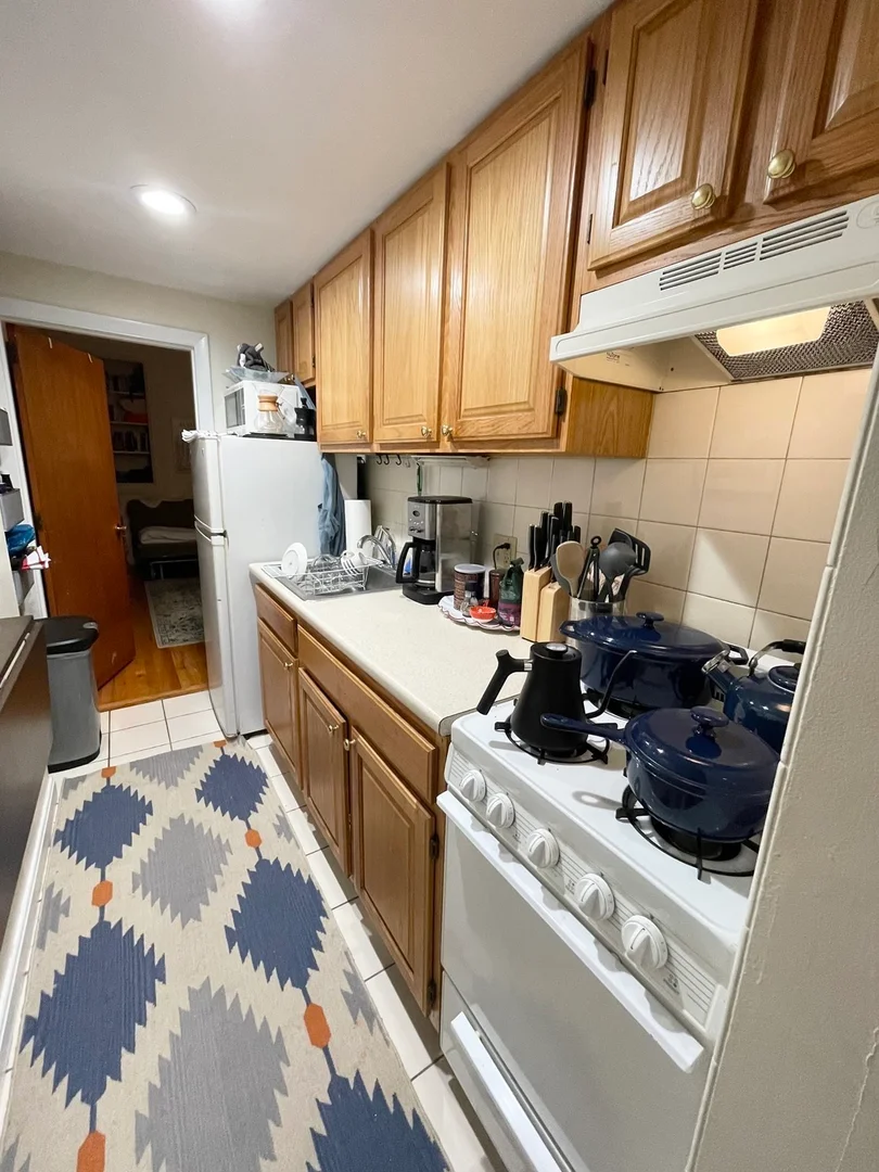 Niedrogi apartament typu studio z niezbędnymi funkcjami w 