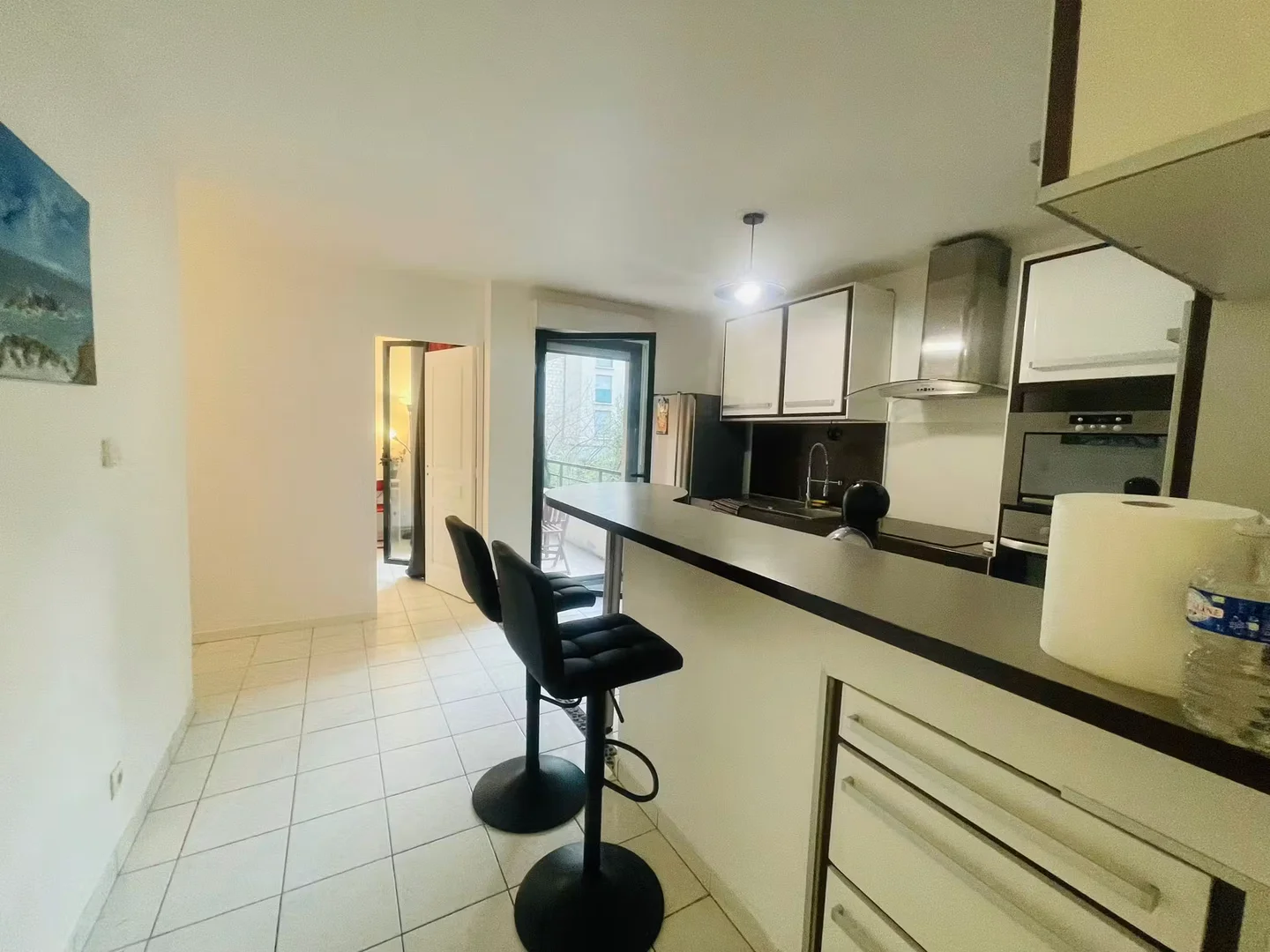 Habitación estudiantil amplia y cómoda en 