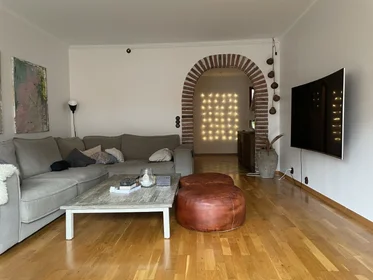 Logement entier à Tegelgårdsgatan 14, image 1 de 10