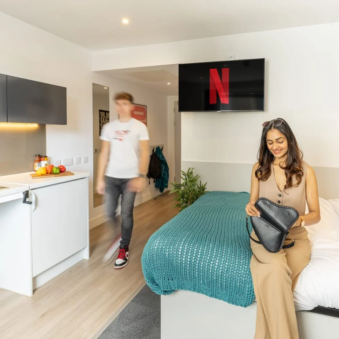 Convenient studio apartment for student living in 
