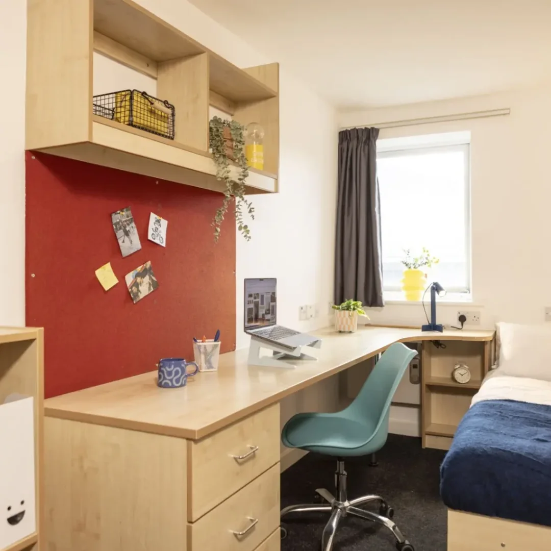 Student-friendly room in  with modern amenities