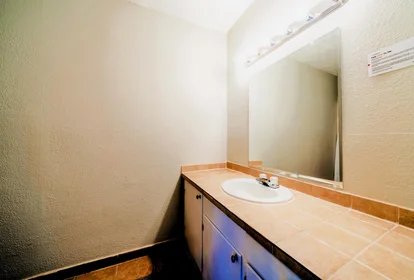 Gesamte Unterkunft im Wohnheim in der Street, TX, Pasadena, United States, 77506, bild 11 von 20