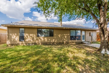 Dairenin tamamı Ikamet yerinde konumu Street, TX, Arlington, United States, 76014, 10 25 görüntüsü