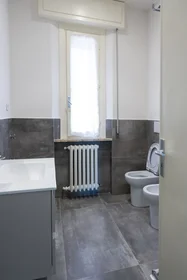 Stanza privata in Via Della Rocca 17, immagine 11 di 11