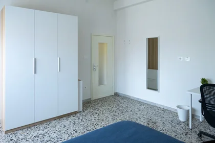 Stanza privata in Via Della Rocca 17, immagine 4 di 11