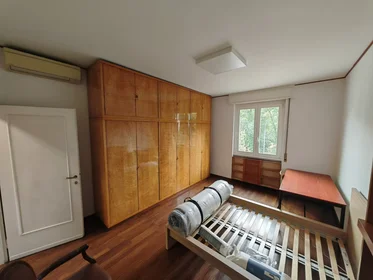 Privatzimmer in der Via Sant'Ampellio, Tibaldi, bild 1 von 10