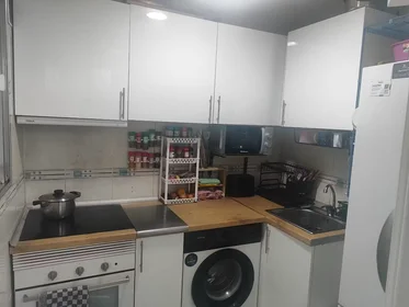 Dairenin tamamı konumu Calle de Sáhara, Villaverde, 7 9 görüntüsü