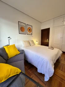 Mehrbettzimmer in der Diego Lopez Haroko Kale Nagusia, Abando, bild 9 von 10