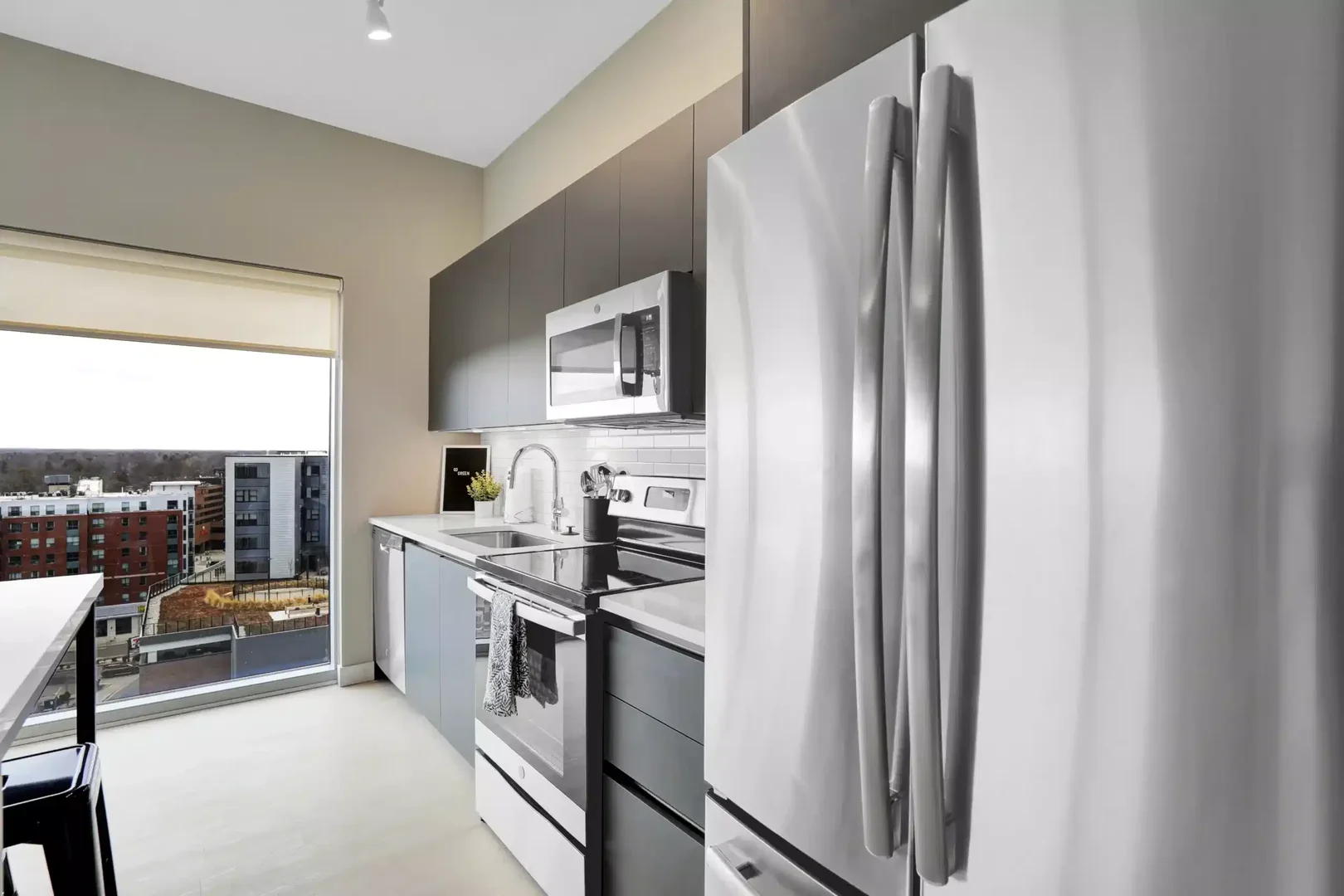 Habitación estudiantil amplia y cómoda en 
