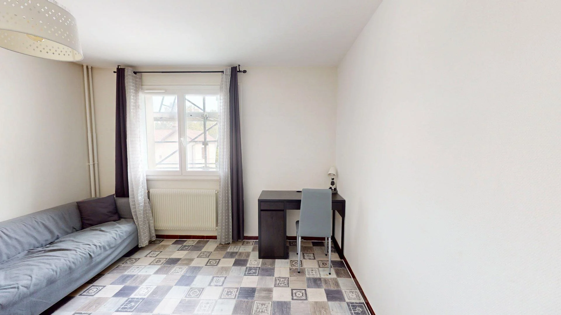 Habitación acogedora para estudiantes disponible en