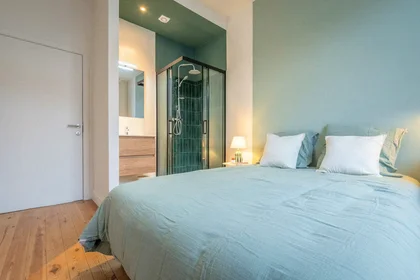 Stanza privata in Rue Fontaine del Saulx, Centre, immagine 4 di 10