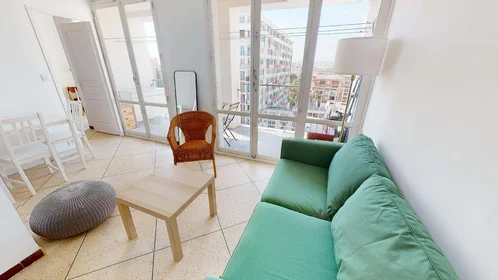 Privatzimmer in der 27 Bd de la Révolution, 13003 Marseille, France, bild 14 von 17