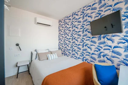 Private room at C. Postigo de San Juan, 5, Distrito Centro, 29005 Málaga, Spain, image 1 of 10