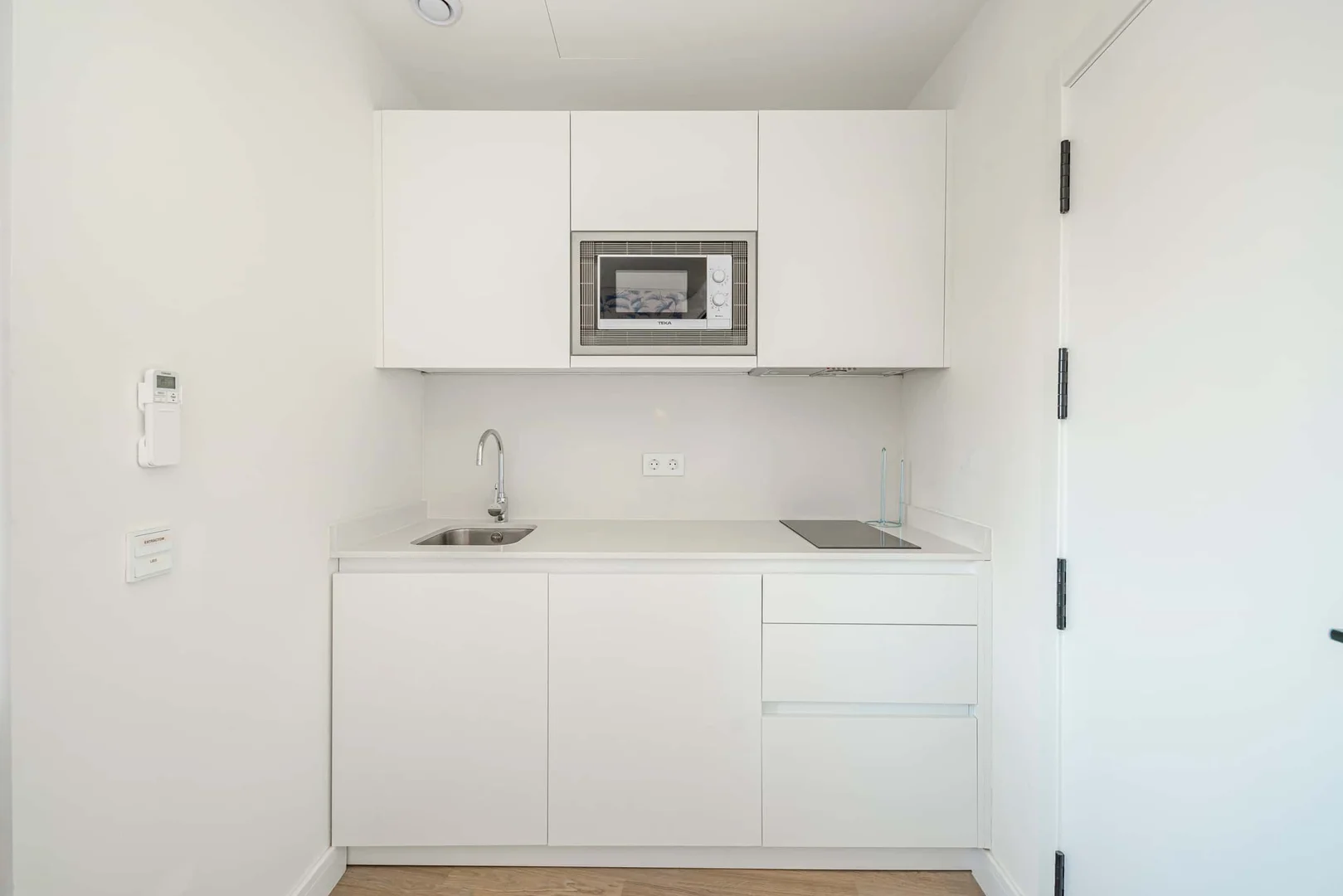 Comfortable and spacious student room in 