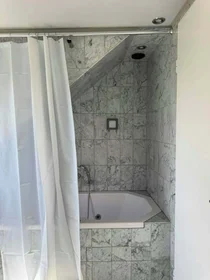 Chambre privée à Linienstraße, 40227 Düsseldorf-Stadtbezirk 3, Germany, image 4 de 7