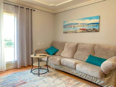 Quarto privado em Av. Economista Germán Bernácer, 9, 03011 Alicante, Испания, imagem 9 de 15