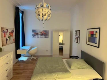 Private room at Münchener Str., 60329 Frankfurt am Main, Germany, image 1 of 10