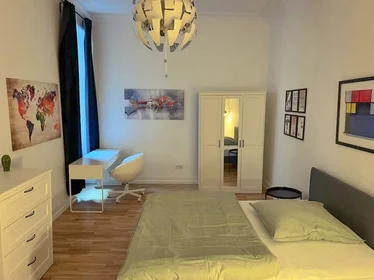 Private room at Münchener Str., 60329 Frankfurt am Main, Germany, image 2 of 12