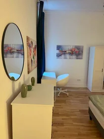 Private room at Münchener Str., 60329 Frankfurt am Main, Germany, image 4 of 12