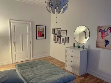 Private room at Münchener Str., 60329 Frankfurt am Main, Germany, image 5 of 12