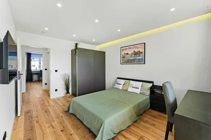 Özel oda konumu Hindelangstraße, 81475 München-Thalkirchen-Obersendling-Forstenried-Fürstenried-Solln, Germany, 4 14 görüntüsü