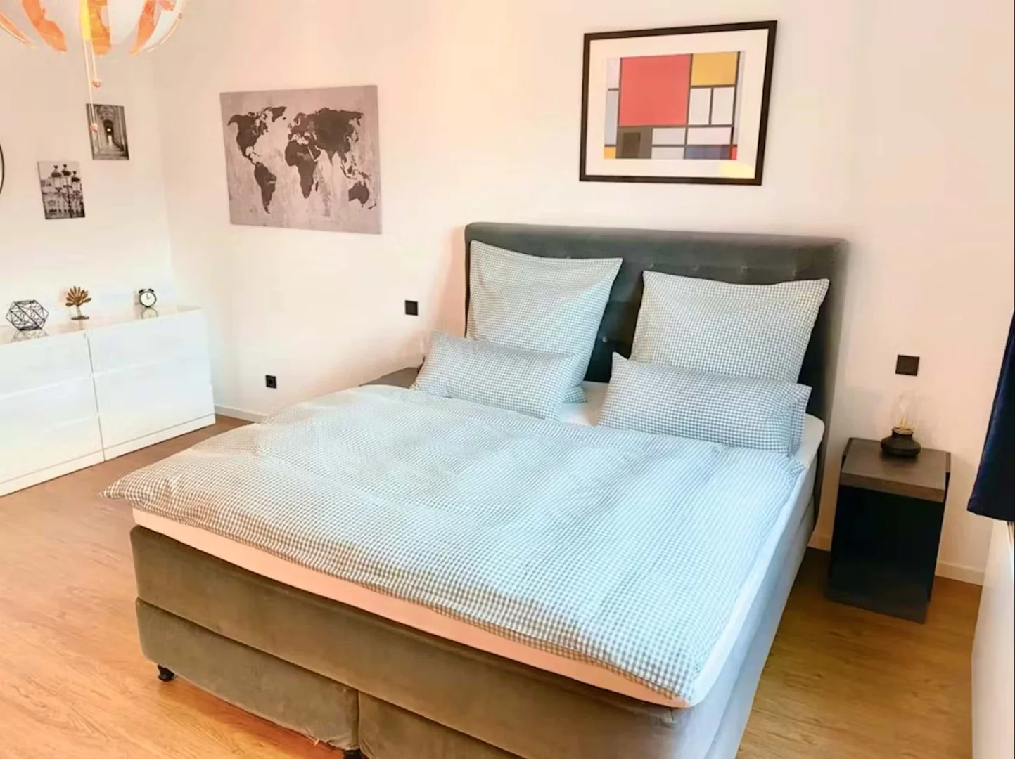 Bezahlbares Zimmer für Studenten mit ausreichender Beleuchtung in 