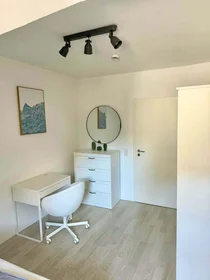 Privatzimmer in der Rosenstraße, 40479 Düsseldorf-Stadtbezirk 1, Germany, bild 3 von 8