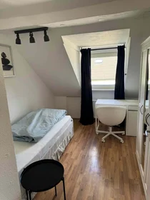Chambre privée à Linienstraße, 40227 Düsseldorf-Stadtbezirk 3, Germany, image 2 de 7