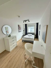 Chambre privée à Kurze Str., 40213 Düsseldorf-Stadtbezirk 1, Germany, image 2 de 6