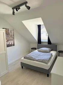 Privatzimmer in der Rosenstraße, 40479 Düsseldorf-Stadtbezirk 1, Germany, bild 3 von 8