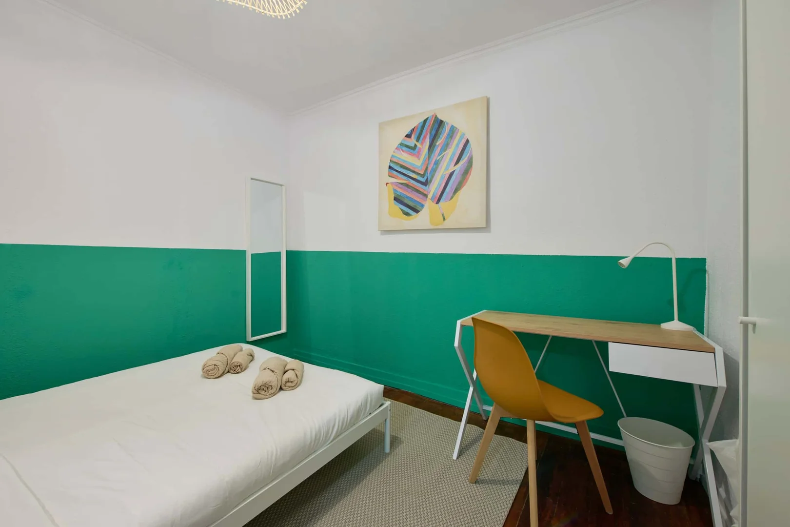 Quarto amigo do estudante em  com comodidades modernas