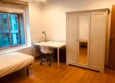 Private room at Paseo de S. Fco. de Sales, 28003 Madrid, Spain, image 2 of 16