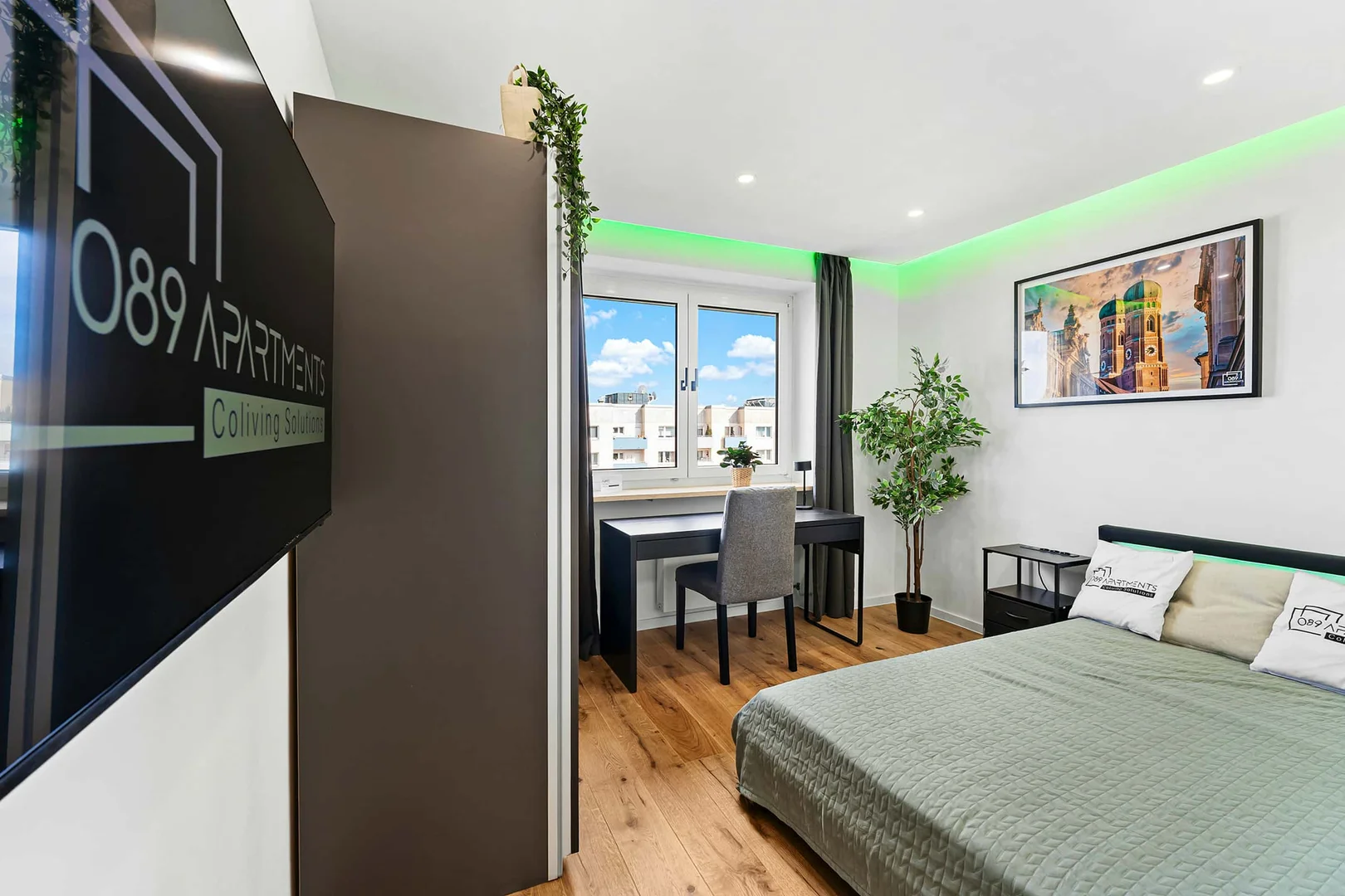 Functional student room perfect for studying in 
