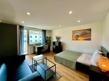 Habitación privada en Mettinghstraße, 80634 München, Germany, imagen 1 de 10