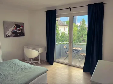 Stanza privata in Arndtstraße, 60325 Frankfurt am Main, Germany, immagine 1 di 10