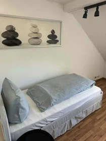 Chambre privée à Linienstraße, 40227 Düsseldorf-Stadtbezirk 3, Germany, image 1 de 7