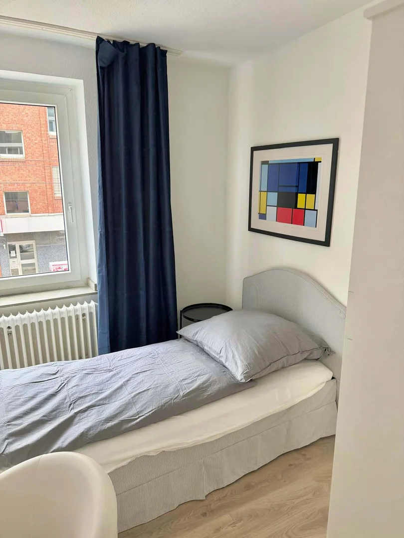 Chambre d'étudiant économique avec emplacement pratique dans 