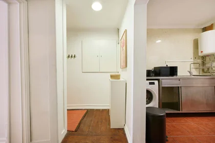 Quarto privado em R. de Santa Marta 21, 1150-291 Lisboa, Portogallo, imagem 29 de 42