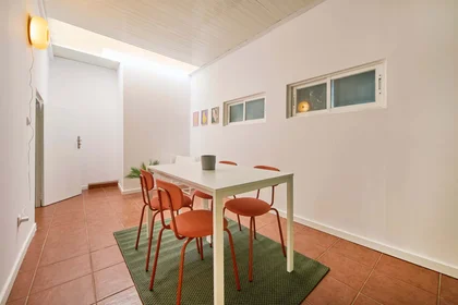 Quarto privado em R. de Santa Marta 21, 1150-291 Lisboa, Portogallo, imagem 34 de 42