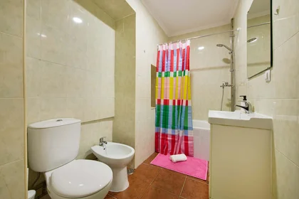 Quarto privado em R. de Santa Marta 21, 1150-291 Lisboa, Portogallo, imagem 39 de 42