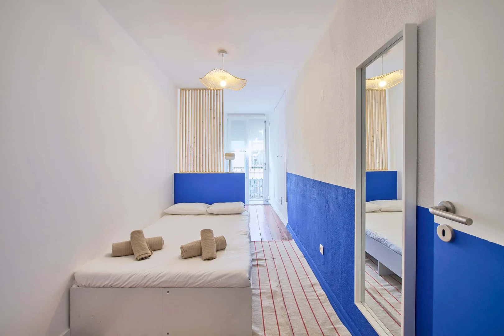 Quarto acolhedor para estudantes disponível em 
