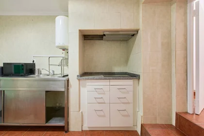 Quarto privado em R. de Santa Marta 21, 1150-291 Lisboa, Portogallo, imagem 31 de 43