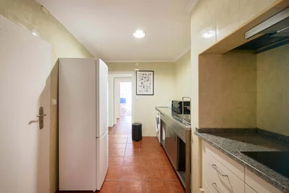 Quarto privado em R. de Santa Marta 21, 1150-291 Lisboa, Portogallo, imagem 32 de 43