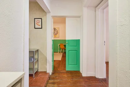 Quarto privado em R. de Santa Marta 21, 1150-291 Lisboa, Portogallo, imagem 34 de 43
