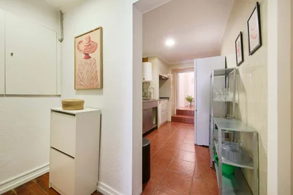 Quarto privado em R. de Santa Marta 21, 1150-291 Lisboa, Portogallo, imagem 38 de 43