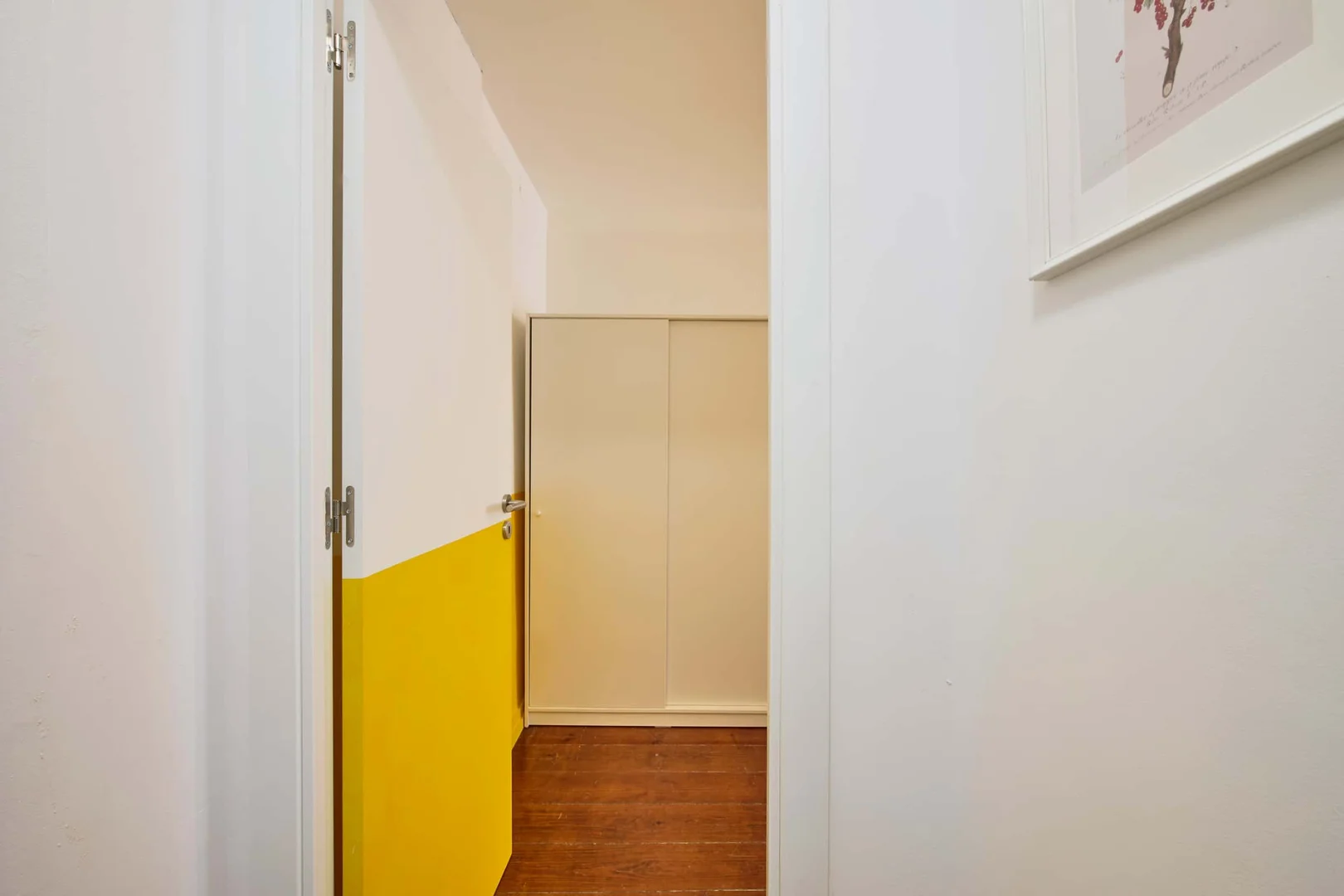 Quarto de estudante funcional perfeito para estudar em 