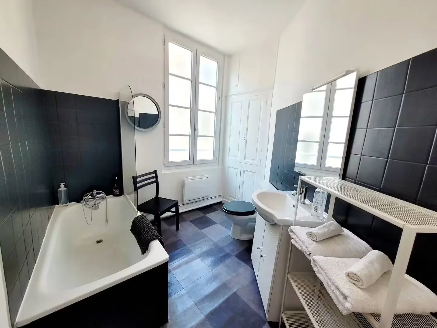 Habitación acogedora para estudiantes disponible en 