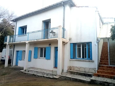 Habitación privada en Rue Puech du Teil, imagen 1 de 7